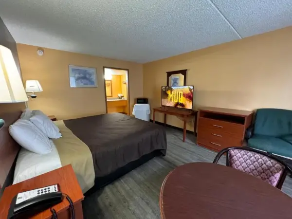 College Inn Spartanburg 10
